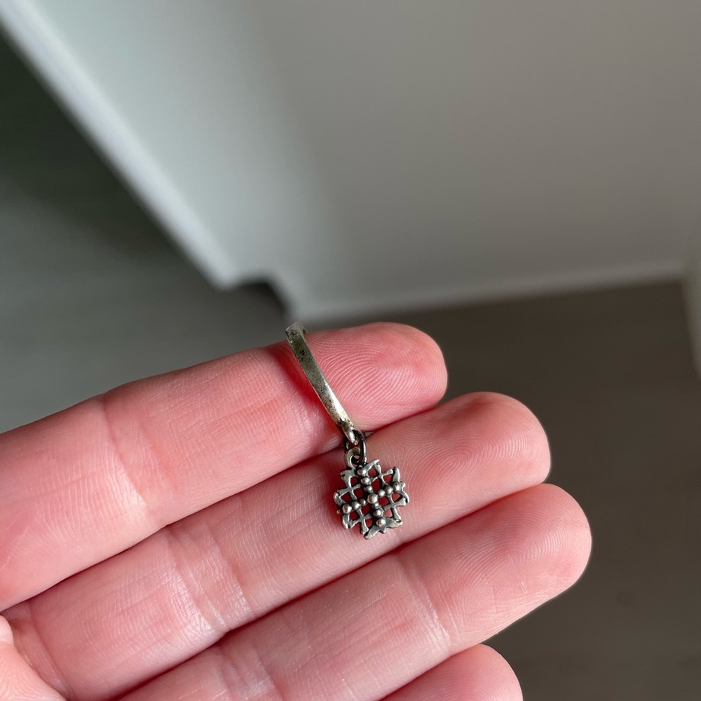 Vintage James Avery Sterling Silver dangle ring~Jerusalem Cross